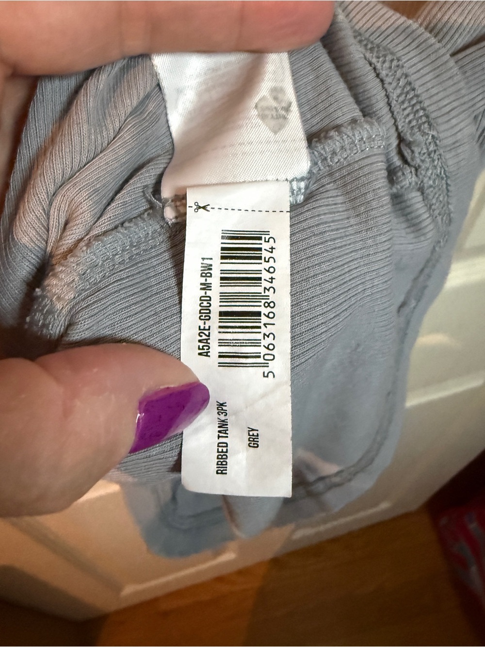Gymshark Light Gray Men’s Ribbed Tank Top Size Medium - Picture 5 of 6